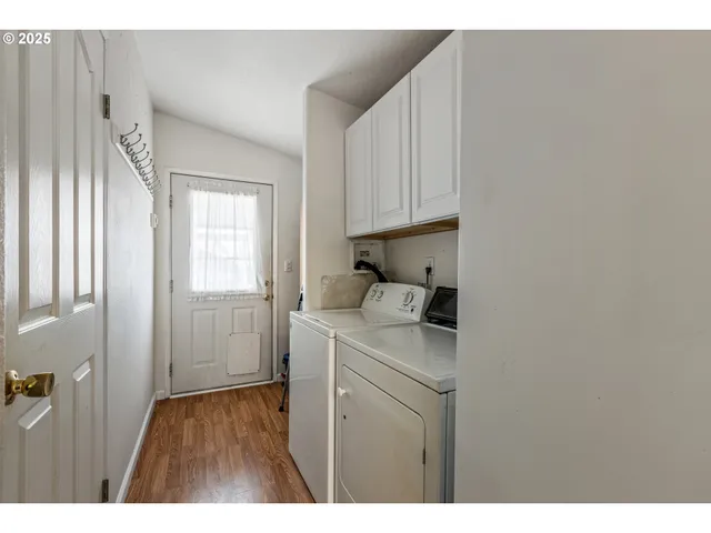 $255,000 | 308 Northwest Civil Bend Avenue, Winston, OR 97496