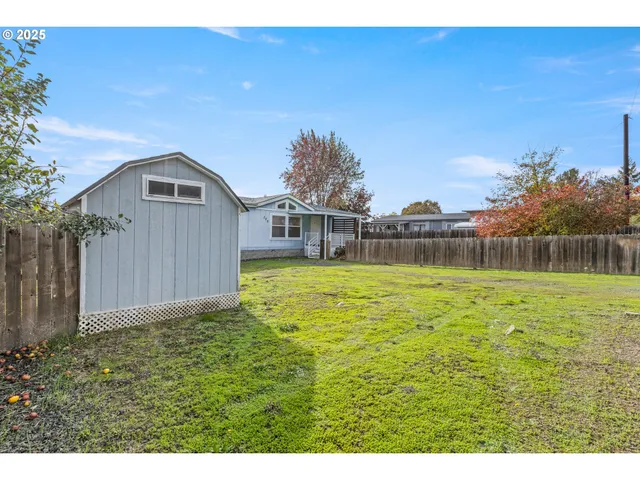 $255,000 | 308 Northwest Civil Bend Avenue, Winston, OR 97496