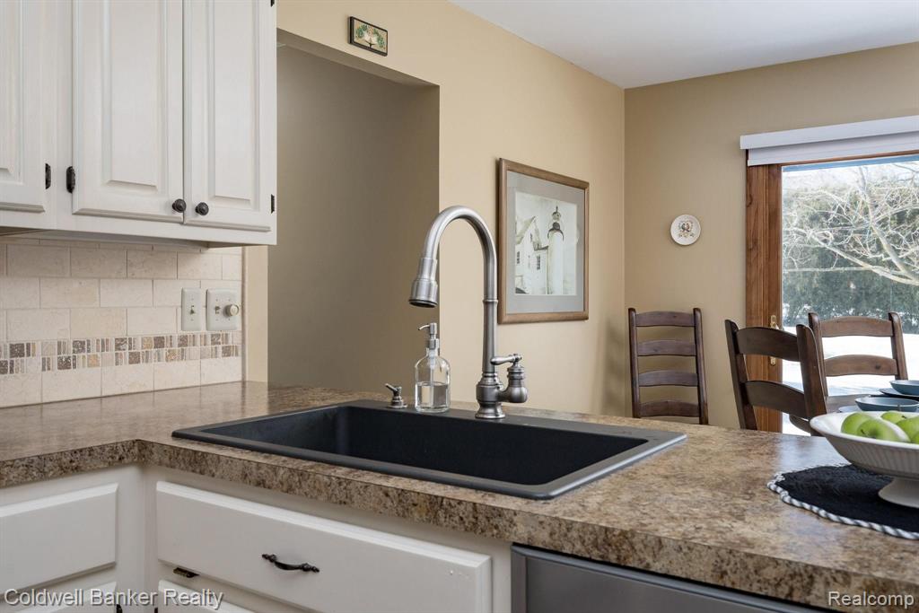 635 Snowmass Drive Rochester Hills, MI 48309 - Photo 10 of 27