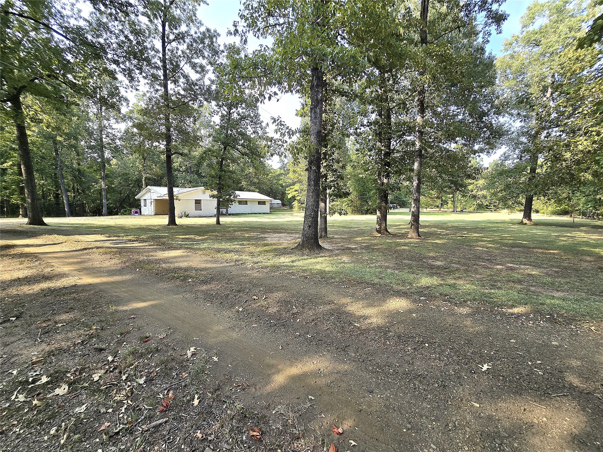 2295 Harley Golden Road Huntington, TX 75949 - Photo 19 of 26 Front from left