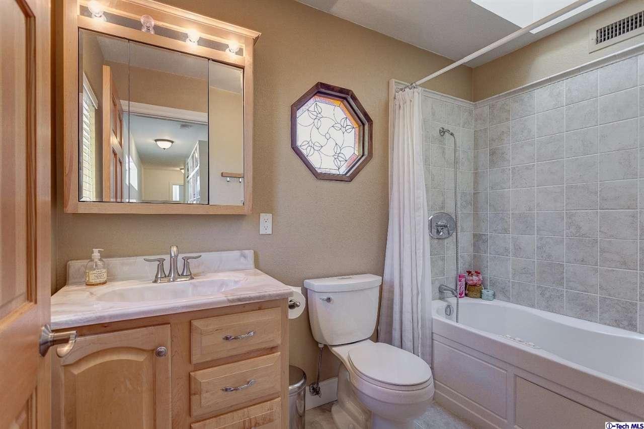 7356 Alpine Way Tujunga, CA 91042 - Photo 22 of 34 Gallery Image 22