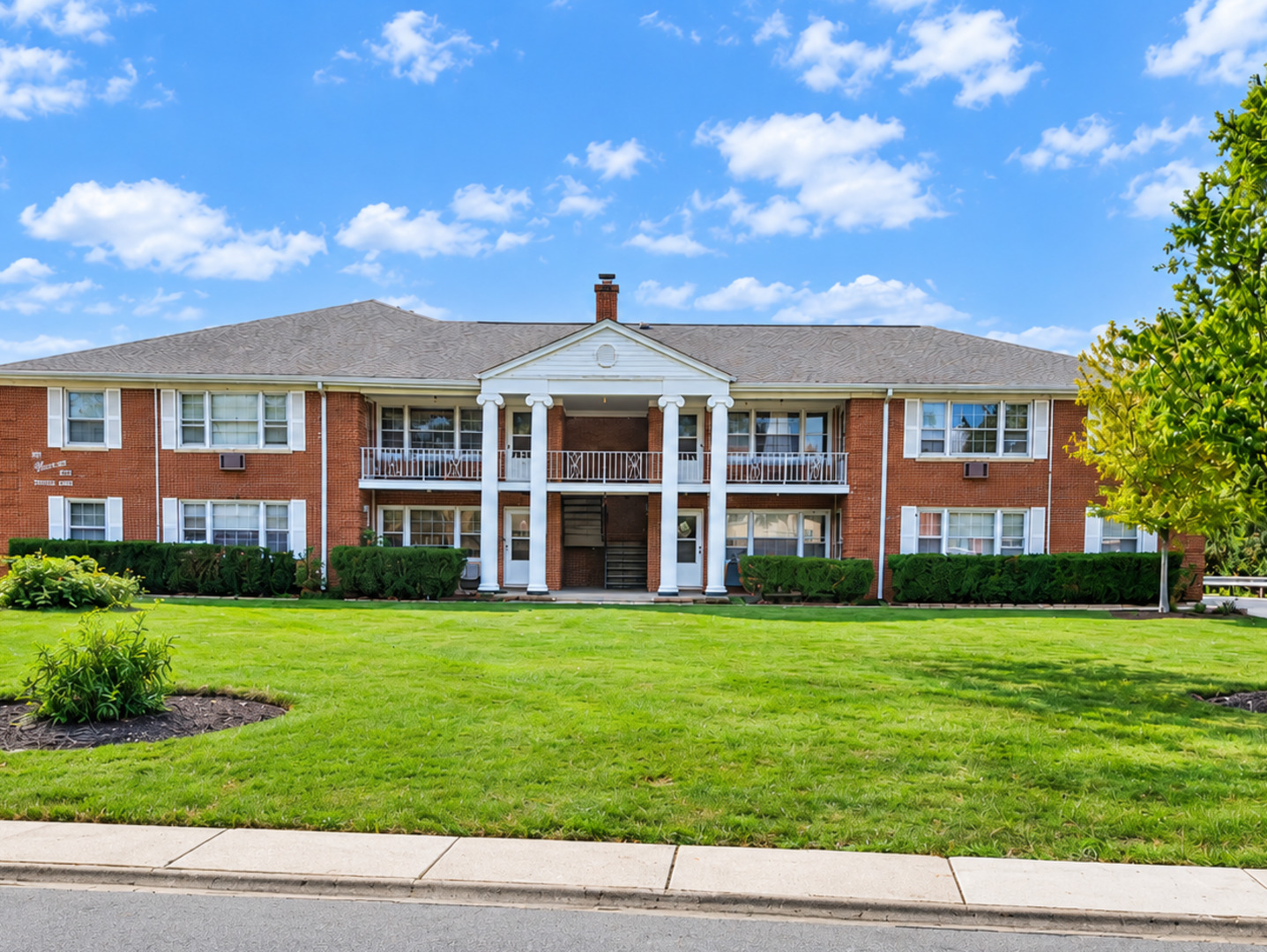 2000 Parkside Drive, Unit 2C Park Ridge, IL 60068 - Photo 1 of 6 Gallery Image 1