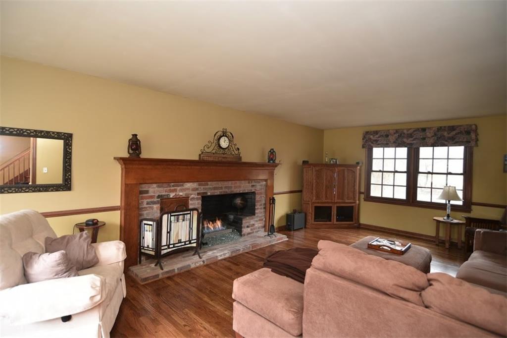 11431 Ralston Avenue Carmel, IN 46032 - Photo 4 of 22 Gallery Image 4