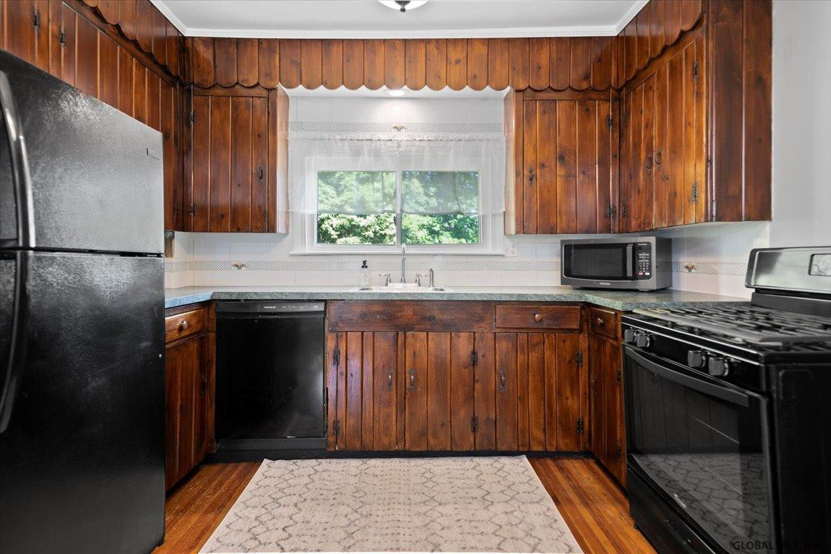 87 Krumkill Road Albany, NY 12208 - Photo 8 of 24 Photo 8