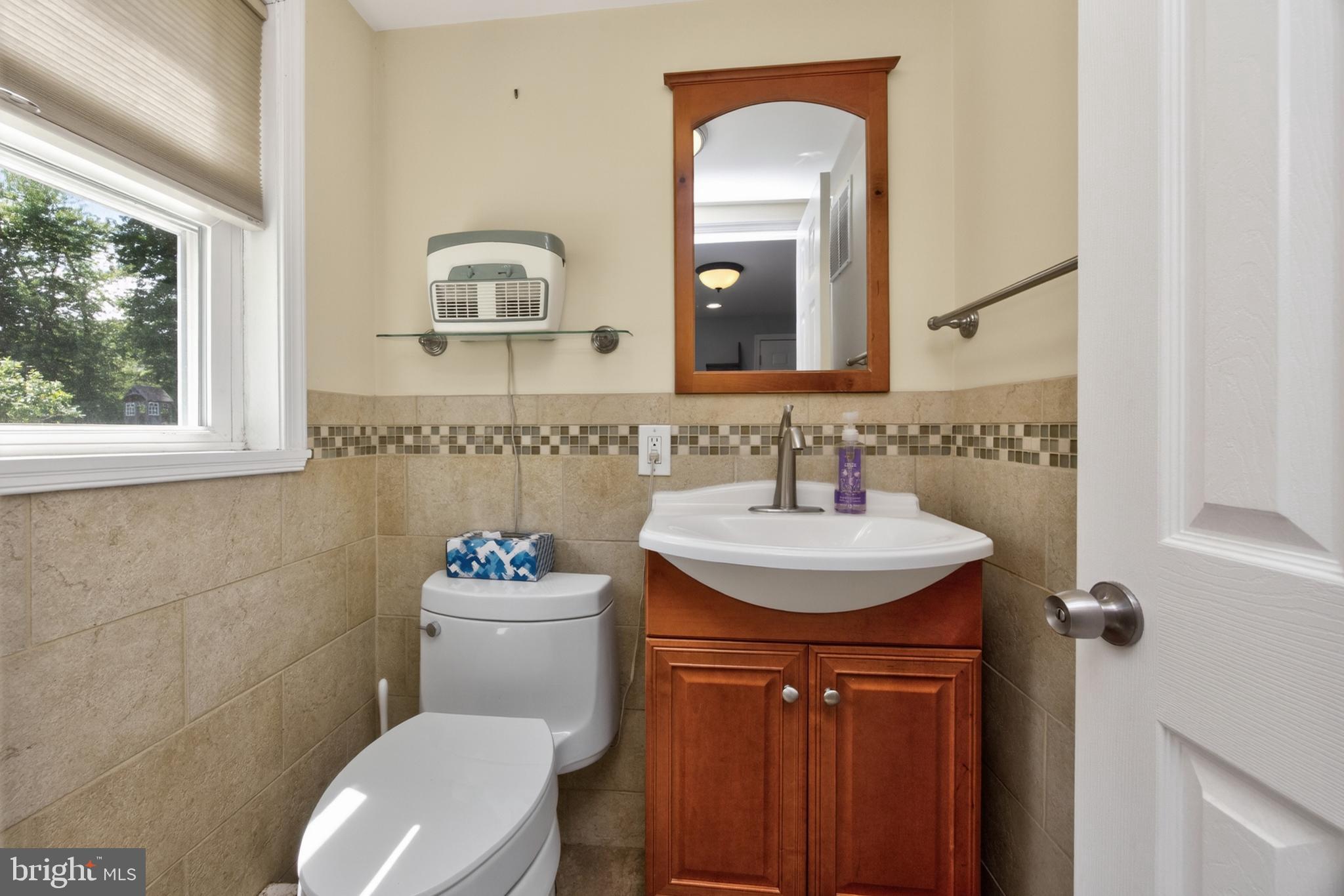726 Claire Road Warminster, PA 18974 - Photo 12 of 36