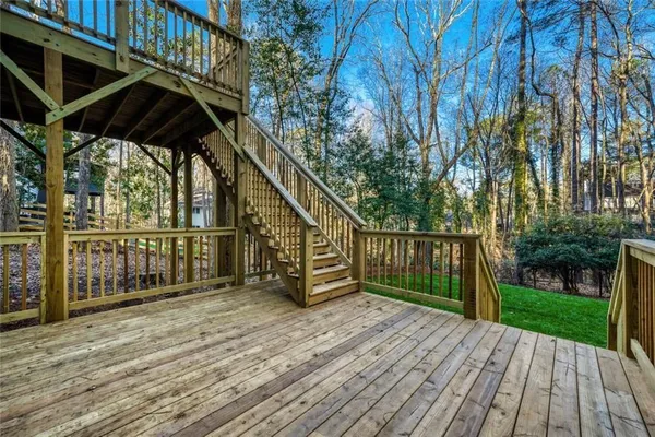 $899,000 | 95 Lake Top Court, Roswell, GA 30076