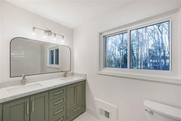 $899,000 | 95 Lake Top Court, Roswell, GA 30076