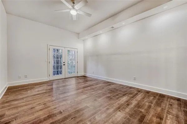 $899,000 | 95 Lake Top Court, Roswell, GA 30076