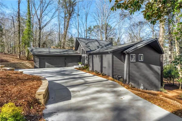 $899,000 | 95 Lake Top Court, Roswell, GA 30076