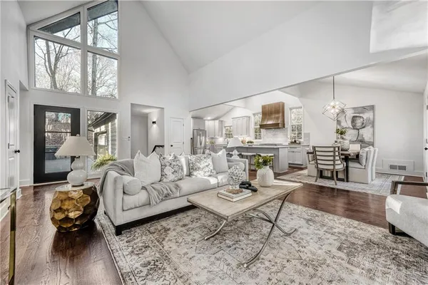 $899,000 | 95 Lake Top Court, Roswell, GA 30076