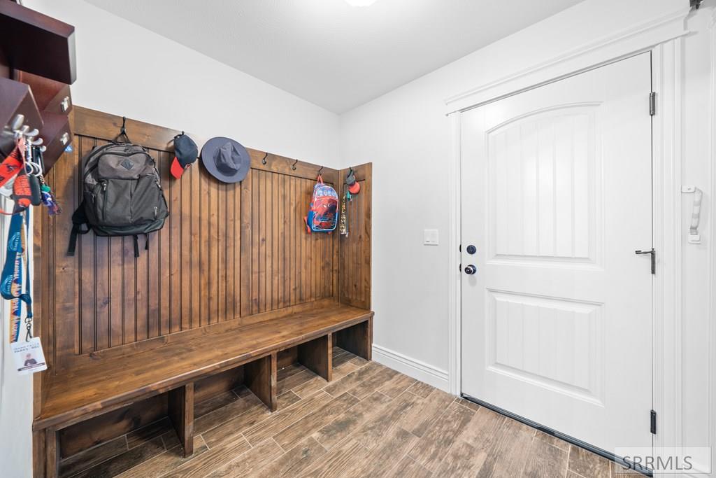 4631 Mountain Bend Drive Ammon, ID 83406 - Photo 11 of 44