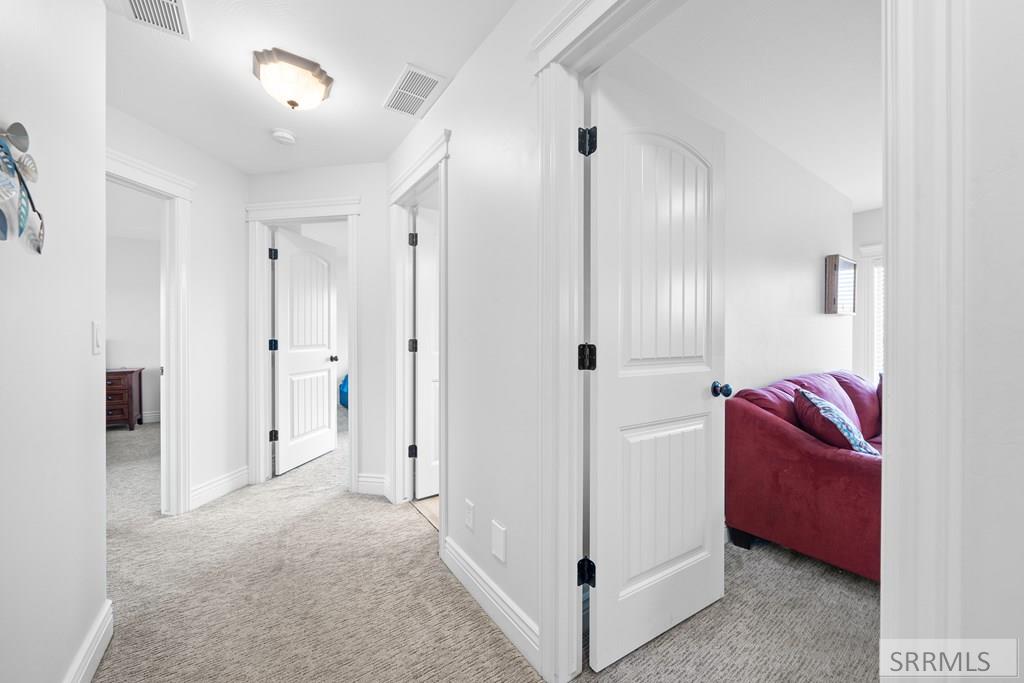 4631 Mountain Bend Drive Ammon, ID 83406 - Photo 13 of 44