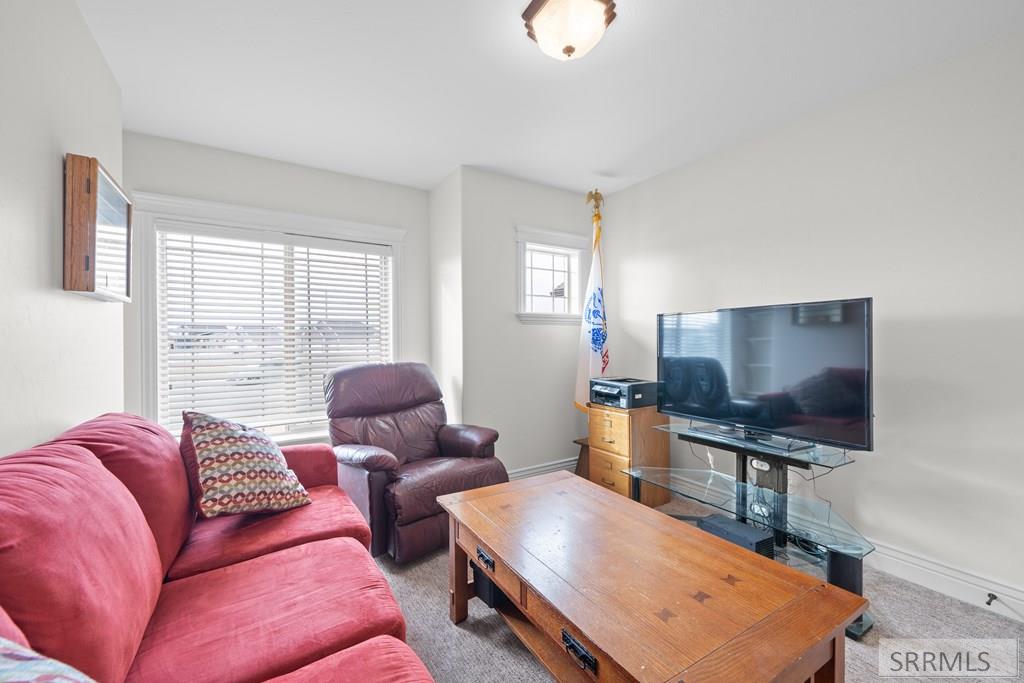 4631 Mountain Bend Drive Ammon, ID 83406 - Photo 19 of 44