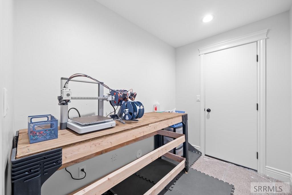 4631 Mountain Bend Drive Ammon, ID 83406 - Photo 27 of 44