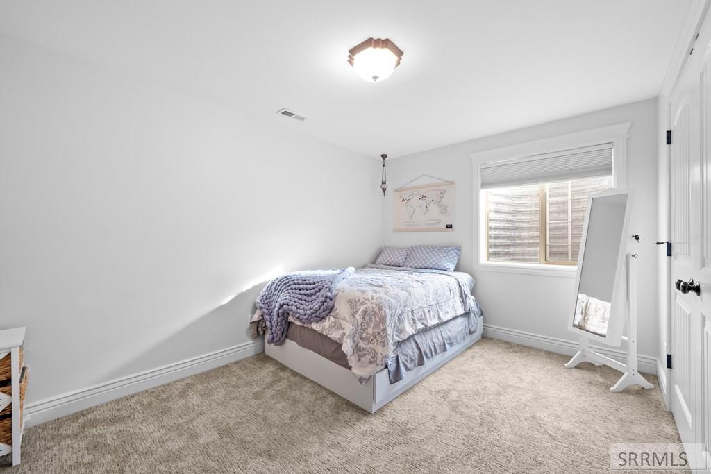 4631 Mountain Bend Drive Ammon, ID 83406 - Photo 33 of 44