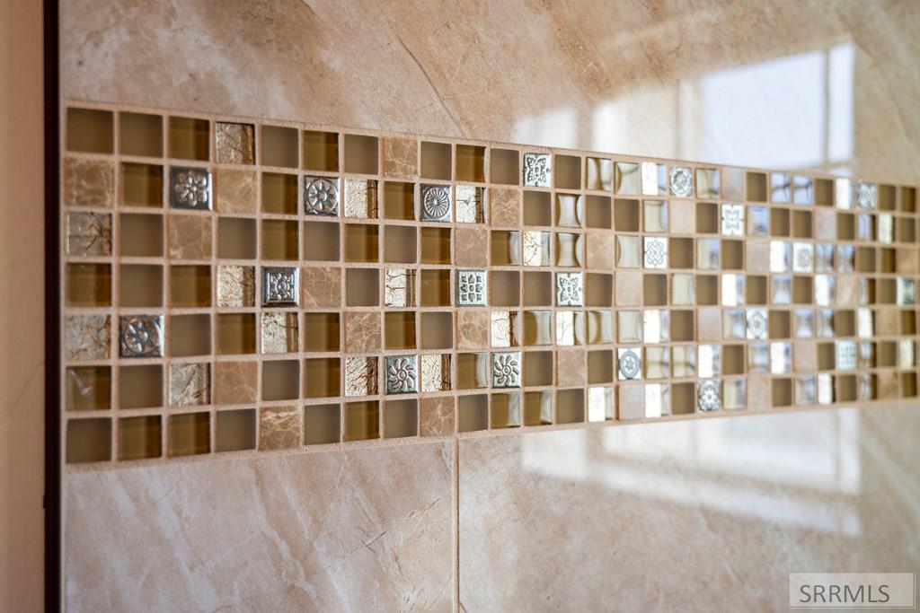 4631 Mountain Bend Drive Ammon, ID 83406 - Photo 38 of 44