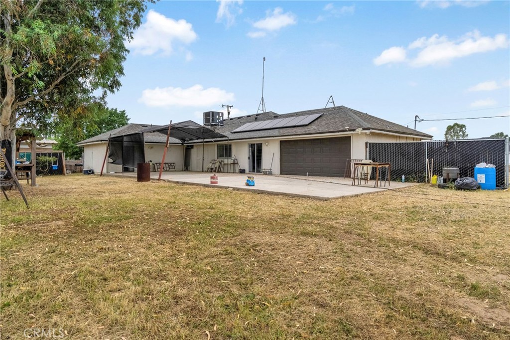 19729 Brightwood Road Madera, CA 93638 - Photo 28 of 33 a front view of house with yard