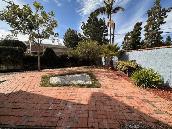$7,200 | 12111 Wagner Street, Culver City, CA 90230