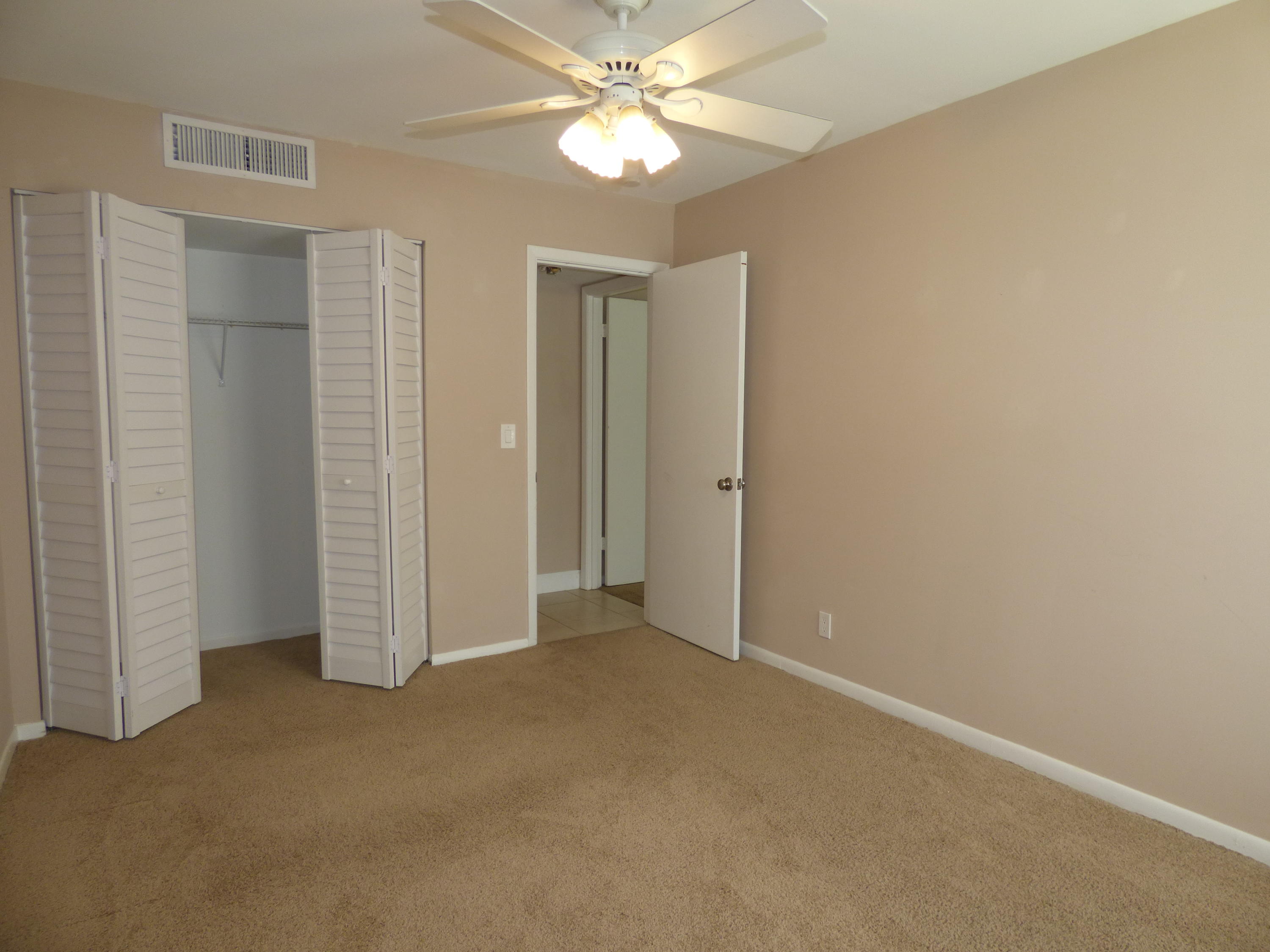 150 Pineview Road, Unit E3 Jupiter, FL 33469 - Photo 16 of 24 19P3000020