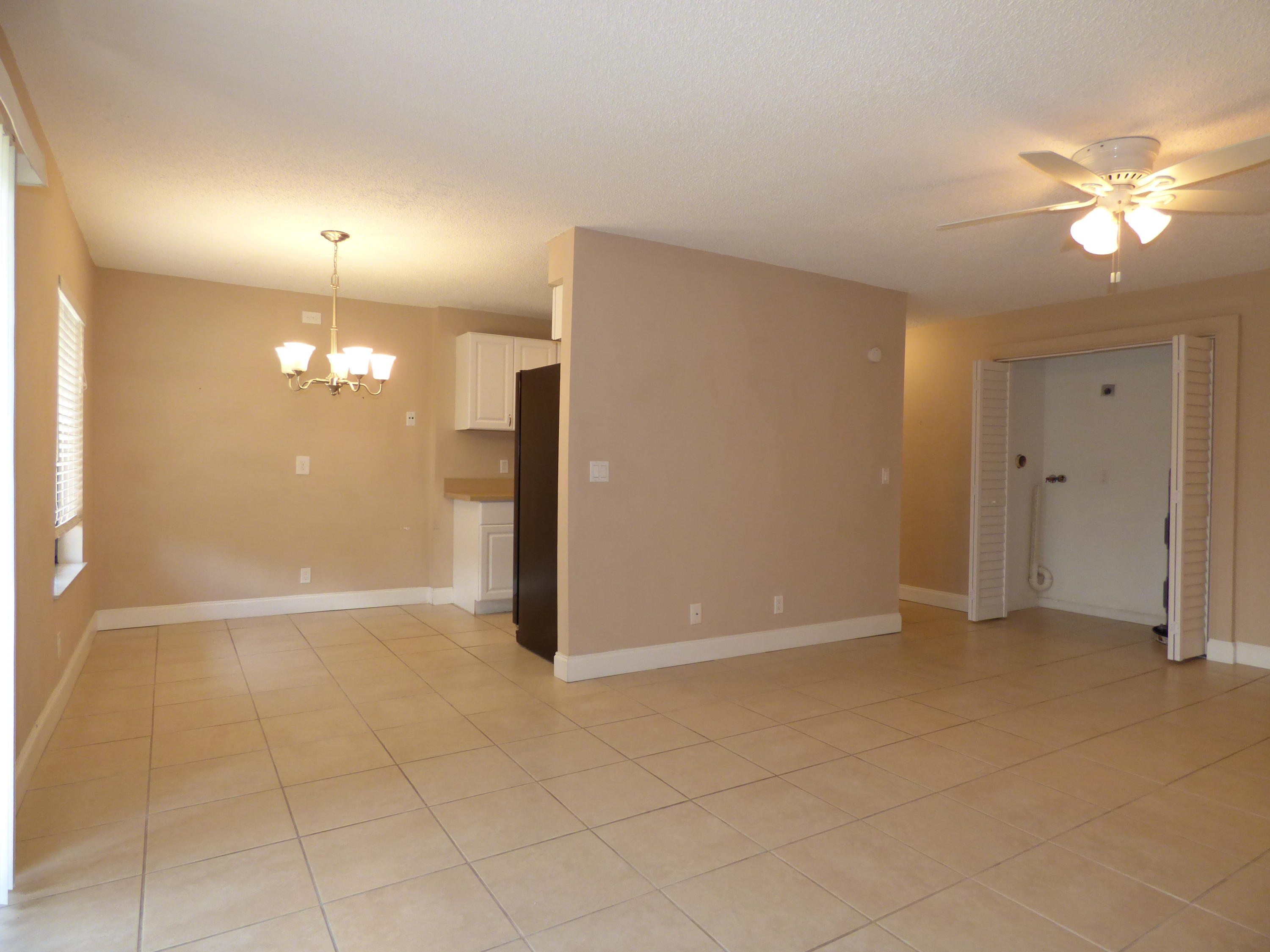 150 Pineview Road, Unit E3 Jupiter, FL 33469 - Photo 6 of 24 9P3000037