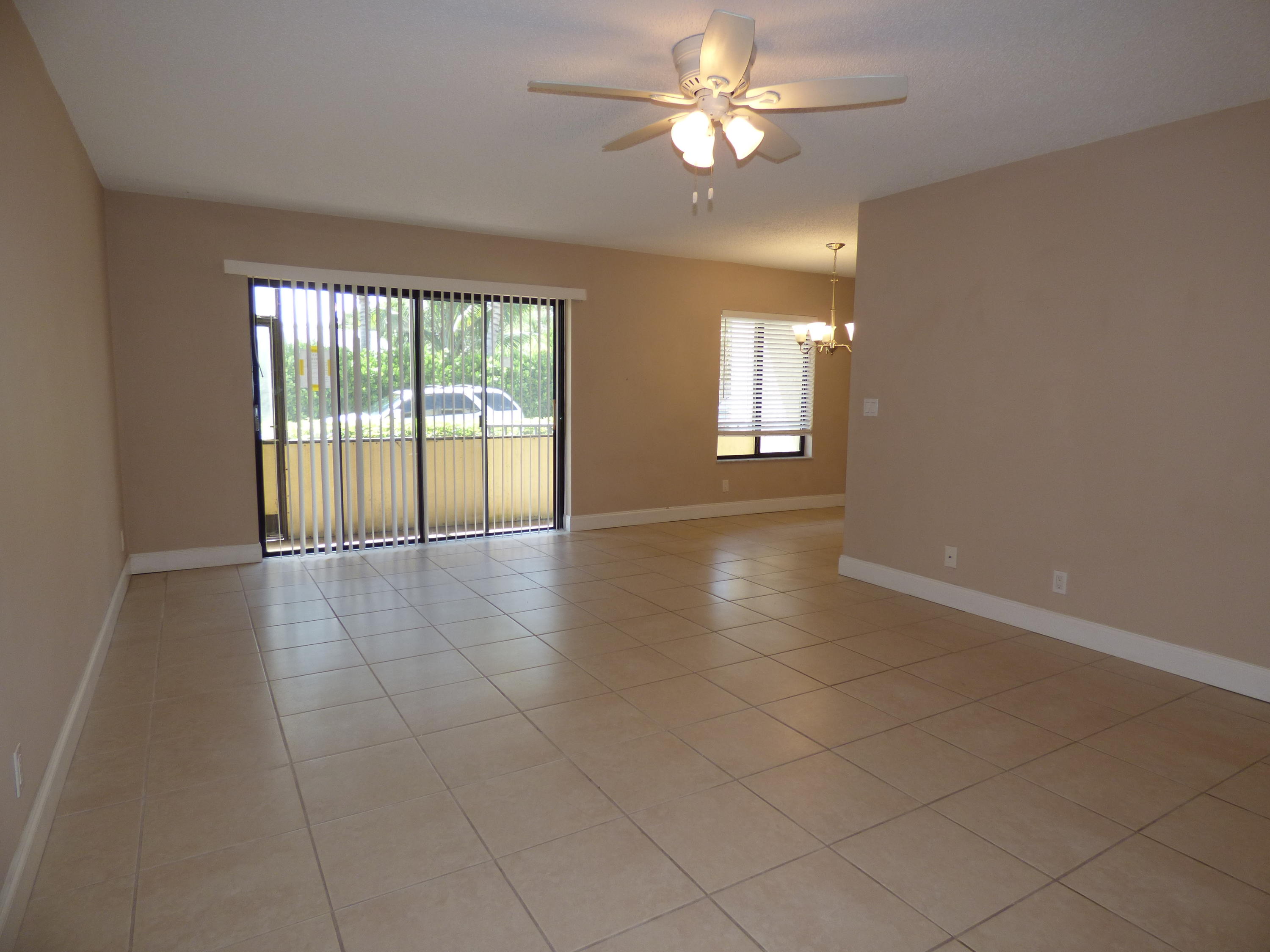 150 Pineview Road, Unit E3 Jupiter, FL 33469 - Photo 9 of 24 12P3000034