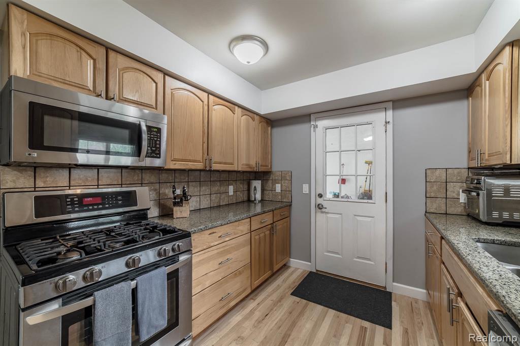 46555 Dequindre Road Rochester Hills, MI 48307 - Photo 23 of 67