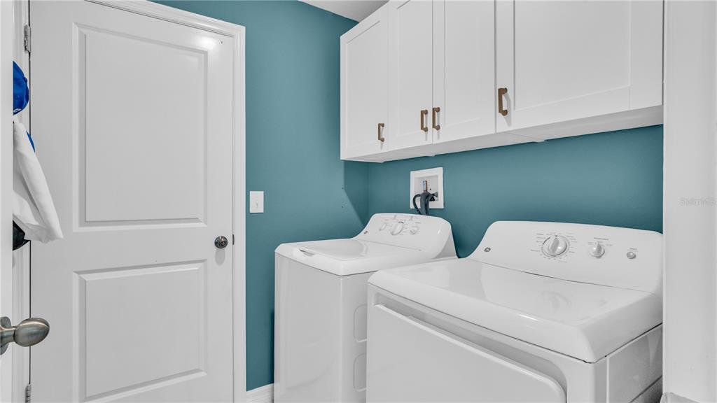 1841 Crinkle Leaf Court Ruskin, FL 33570 - Photo 19 of 35