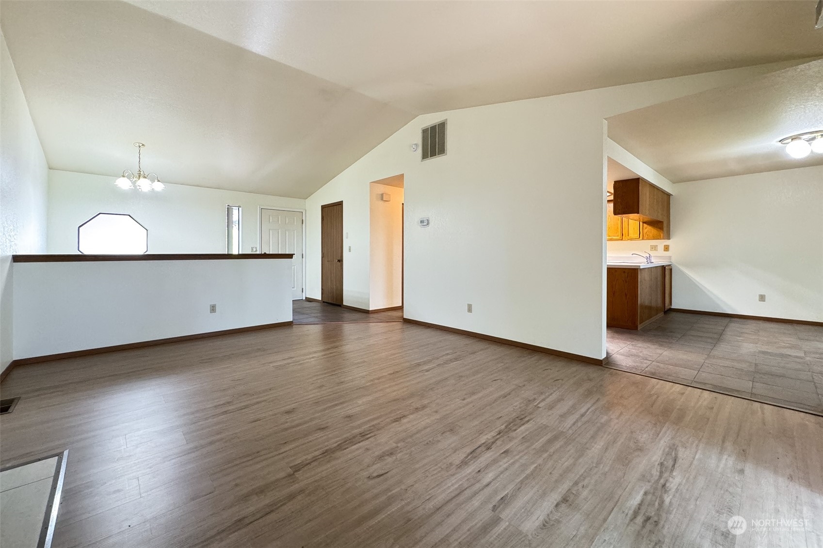 4005 Fechter Road, Unit A&B Yakima, WA 98908 - Photo 6 of 20 Gallery Image 6