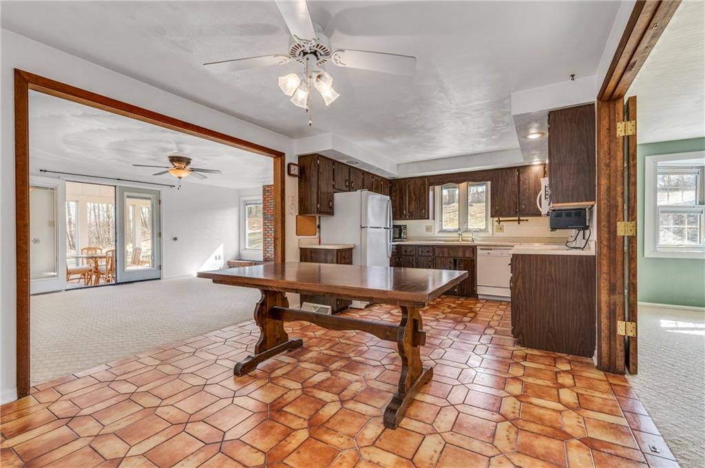 444 Winfield Road Cabot, PA 16023 - Photo 4 of 25
