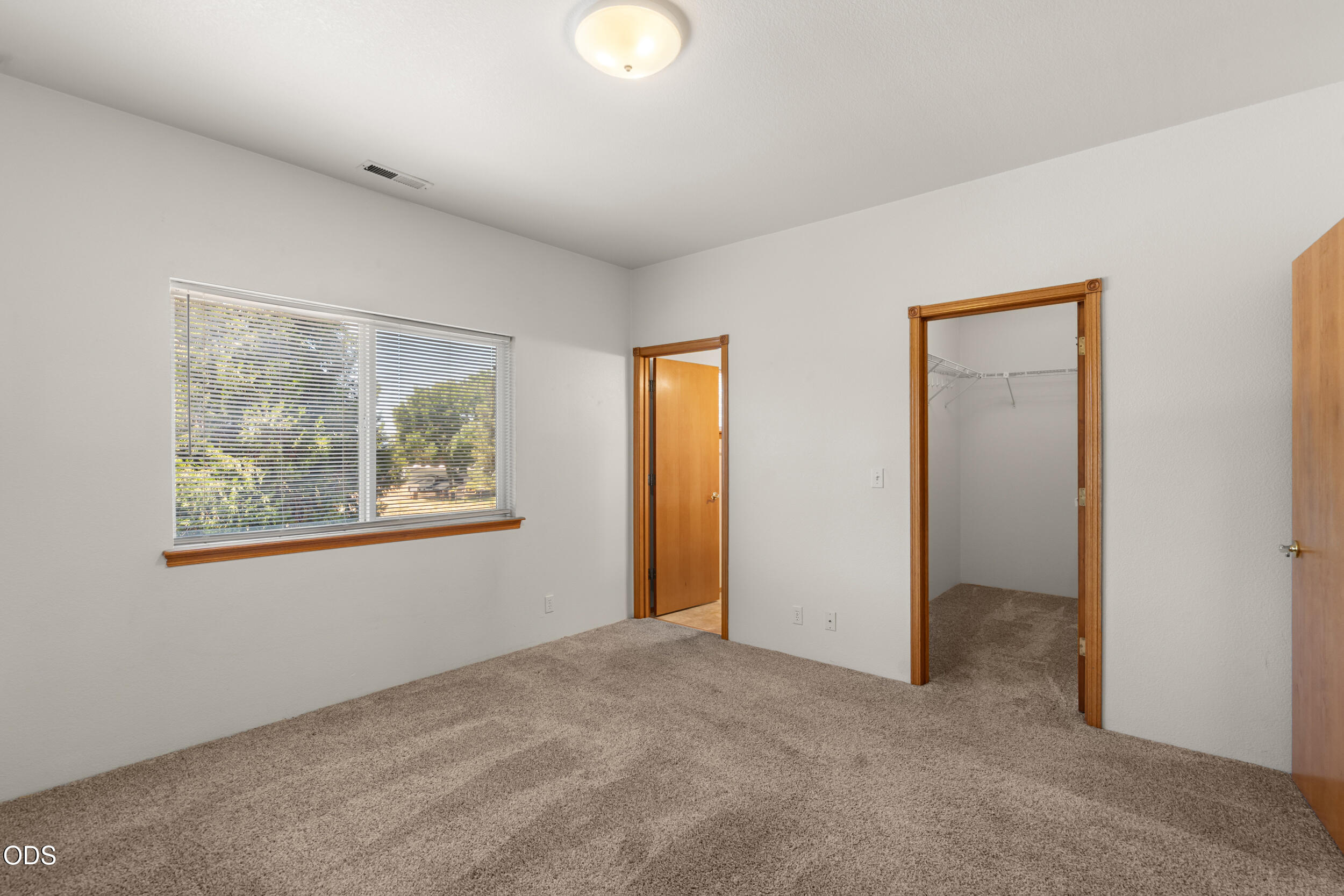 1207 Springbrook Road Medford, OR 97504 - Photo 16 of 25