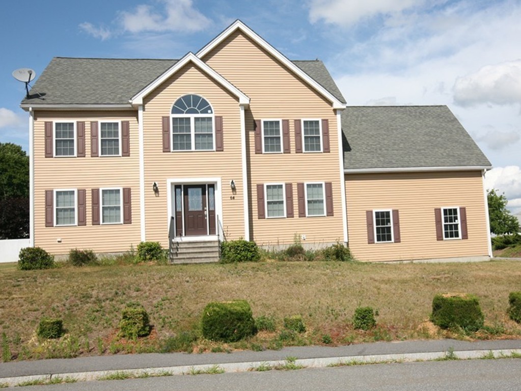 64 Redgate Road Dracut, MA 01826 - Photo 1 of 29 Gallery Image 1