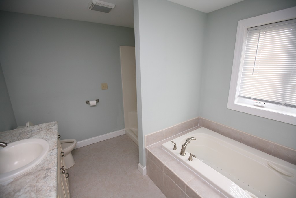 64 Redgate Road Dracut, MA 01826 - Photo 21 of 29 Gallery Image 21
