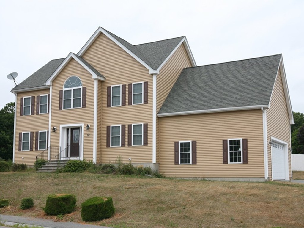 64 Redgate Road Dracut, MA 01826 - Photo 3 of 29 Gallery Image 3