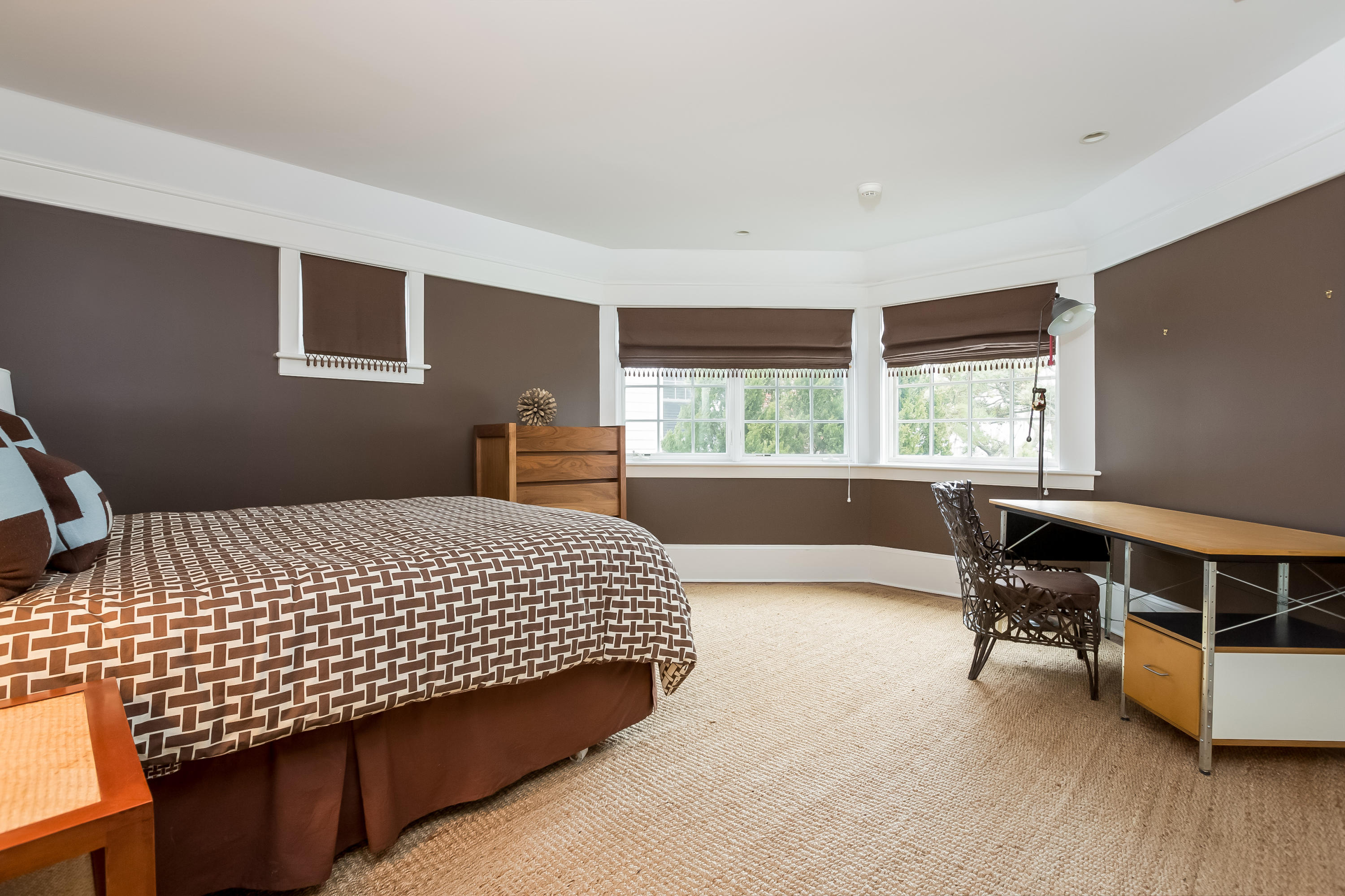 13 Crescent Beach Road Rowayton, CT 06853 - Photo 27 of 40 a bedroom with a bed and a window