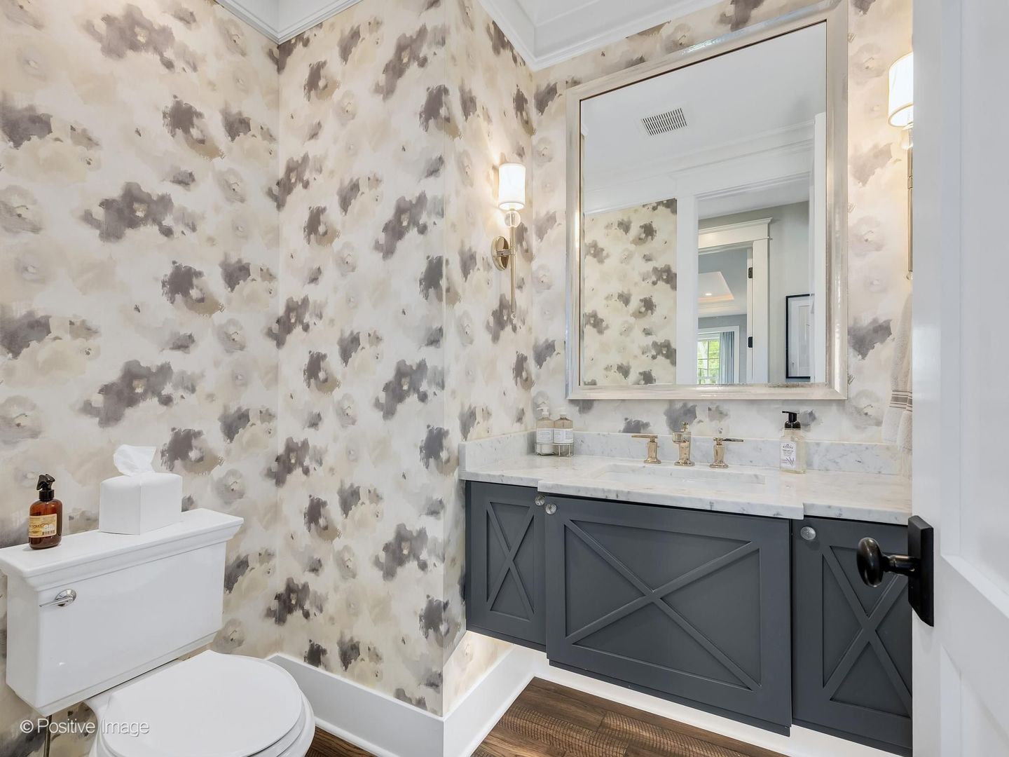 1303 North Cross Street Wheaton, IL 60187 - Photo 18 of 59