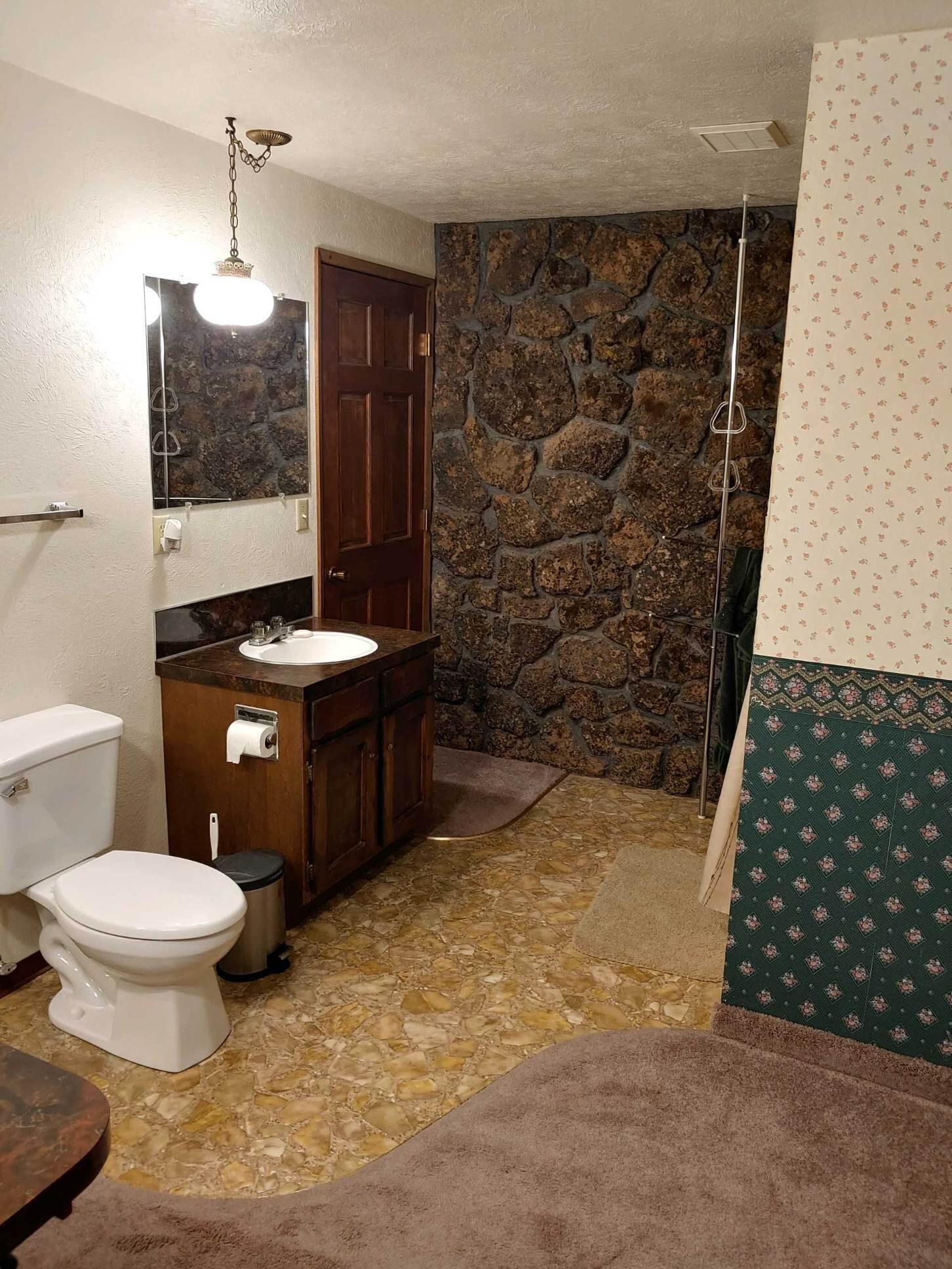 4162 Pine Grove Road Klamath Falls, OR 97603 - Photo 42 of 56 0406201915_HDR
