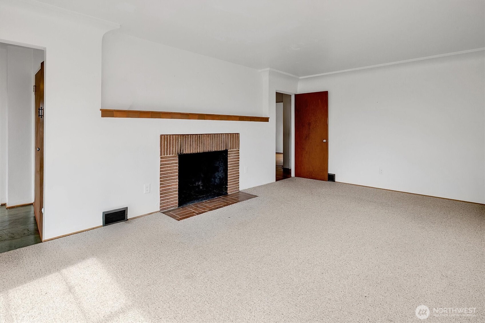 3002 Northwest 70th Street Seattle, WA 98117 - Photo 13 of 28