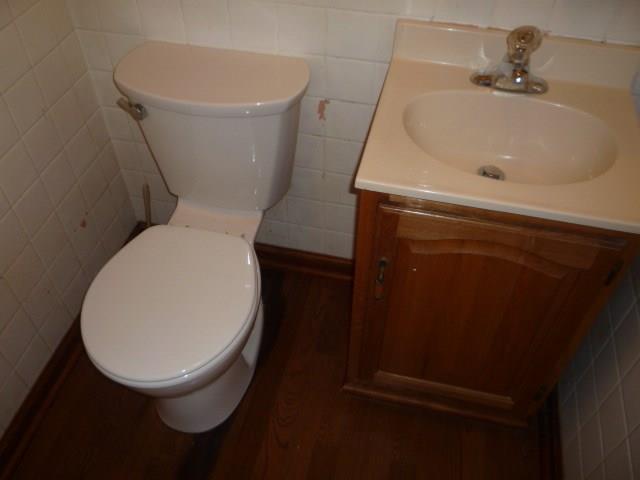 1142 Varner Road Pittsburgh, PA 15227 - Photo 8 of 22 1st floor partial bath