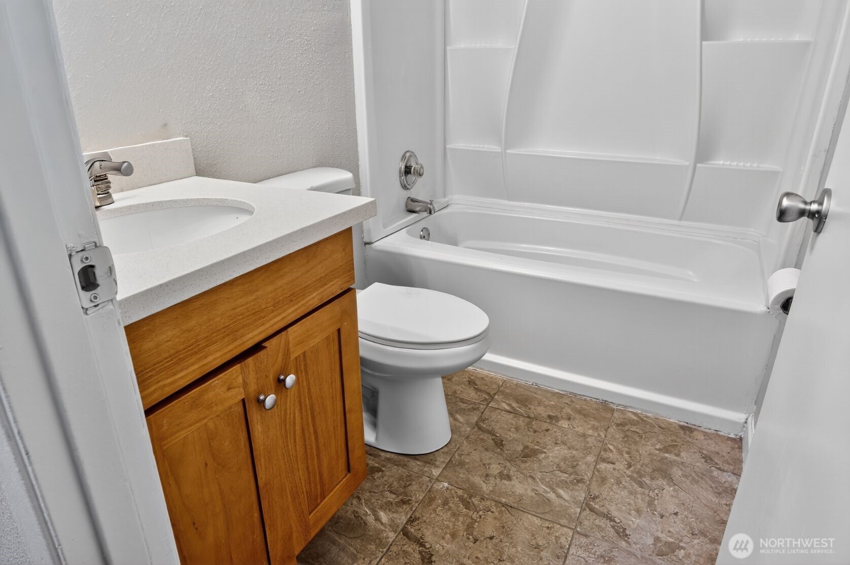 1601 Maple Lane, Unit B1 Kent, WA 98030 - Photo 16 of 20 a bathroom with a sink and toilet