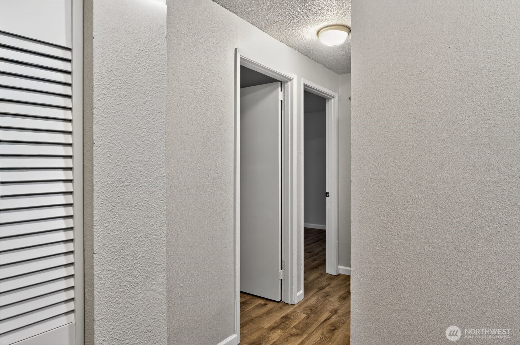 1601 Maple Lane, Unit B1 Kent, WA 98030 - Photo 18 of 20 a view of a hallway