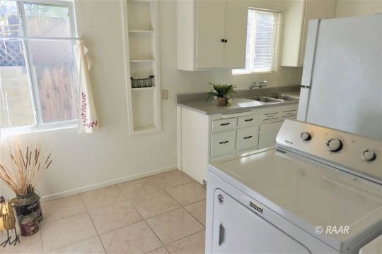 308 North Sanders Street Ridgecrest, CA 93555 - Photo 13 of 26