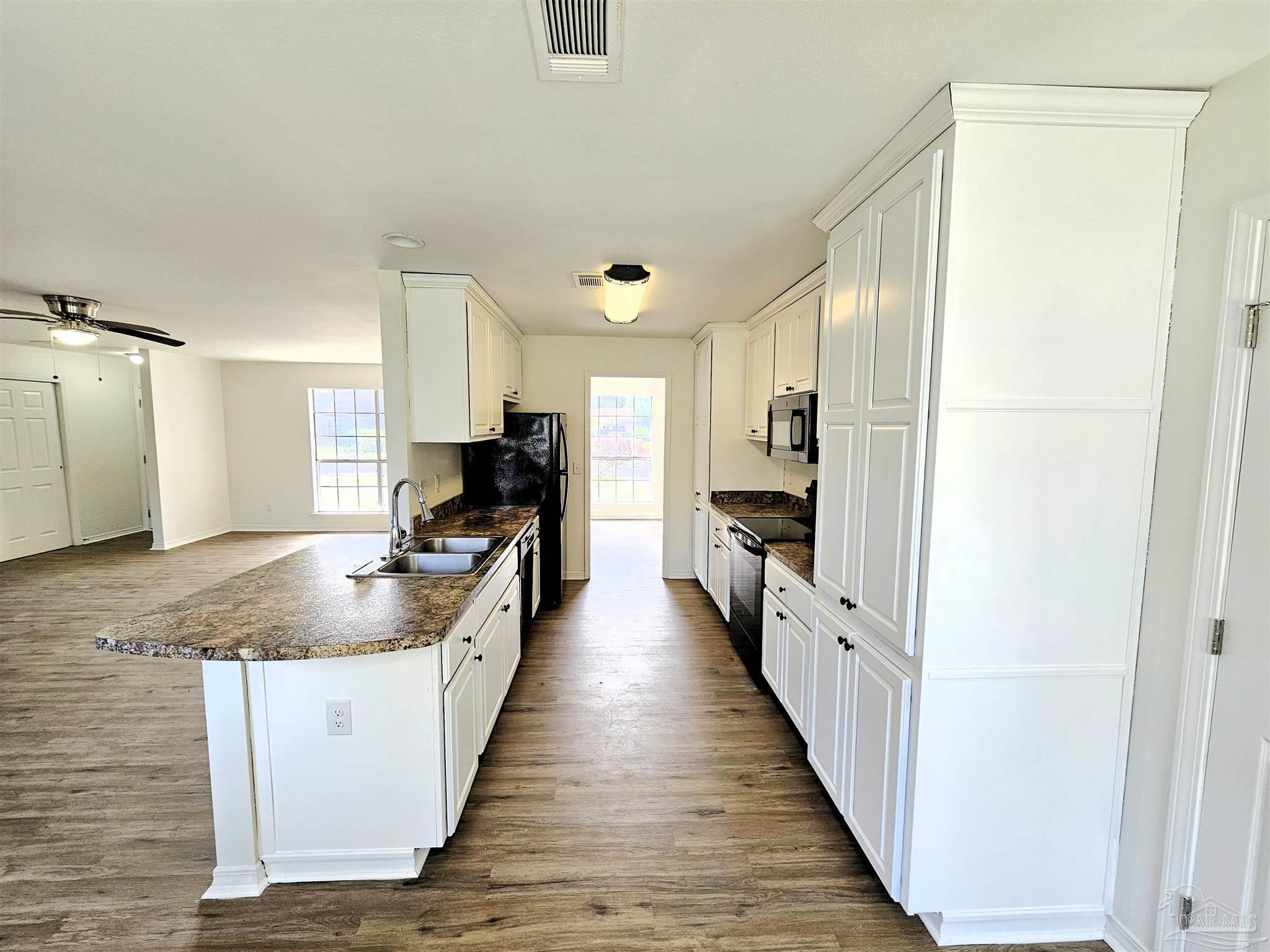4110 April Road Pensacola, FL 32504 - Photo 7 of 14 Gallery Image 7