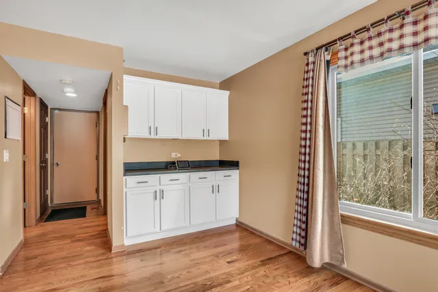 $3,400 | 1223 South Elder Lane, Waukegan, IL 60085