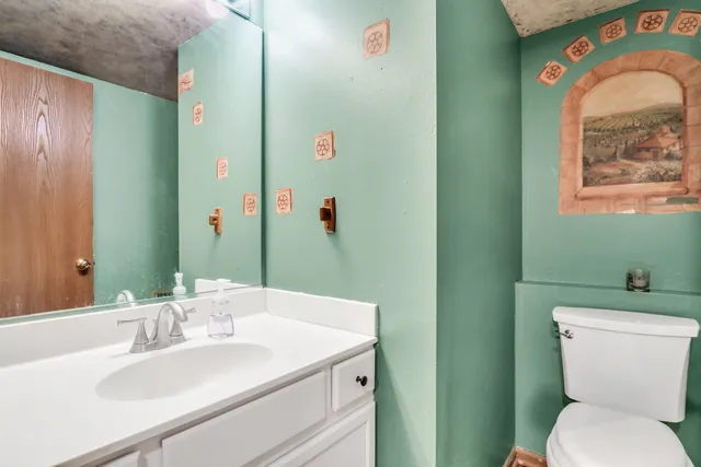 $3,400 | 1223 South Elder Lane, Waukegan, IL 60085