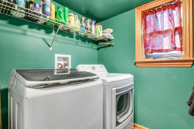 $3,400 | 1223 South Elder Lane, Waukegan, IL 60085