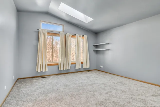 $3,400 | 1223 South Elder Lane, Waukegan, IL 60085