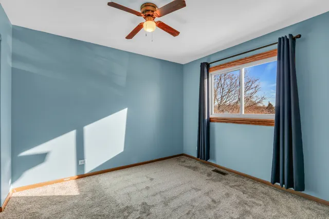 $3,400 | 1223 South Elder Lane, Waukegan, IL 60085