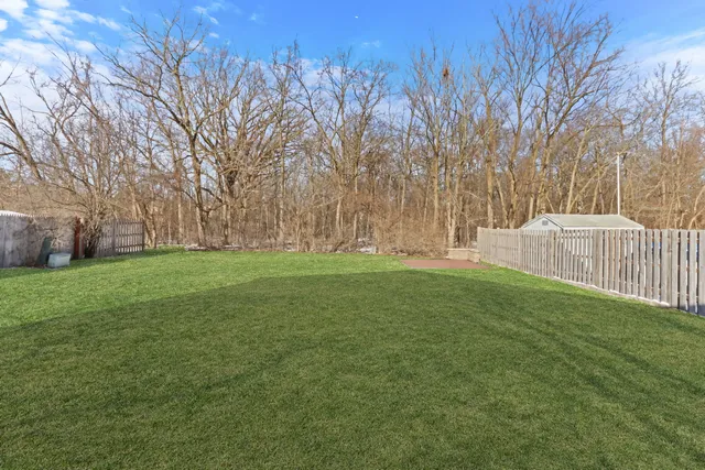 $3,400 | 1223 South Elder Lane, Waukegan, IL 60085