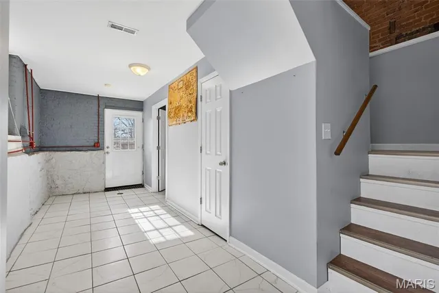 $225,000 | 6416 Brockschmidt Place, St. Louis, MO 63139