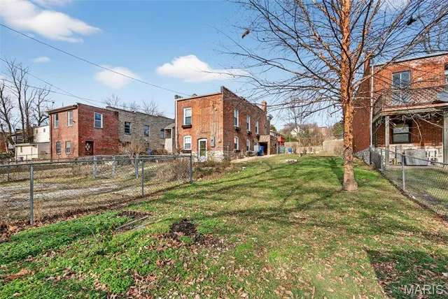 $225,000 | 6416 Brockschmidt Place, St. Louis, MO 63139